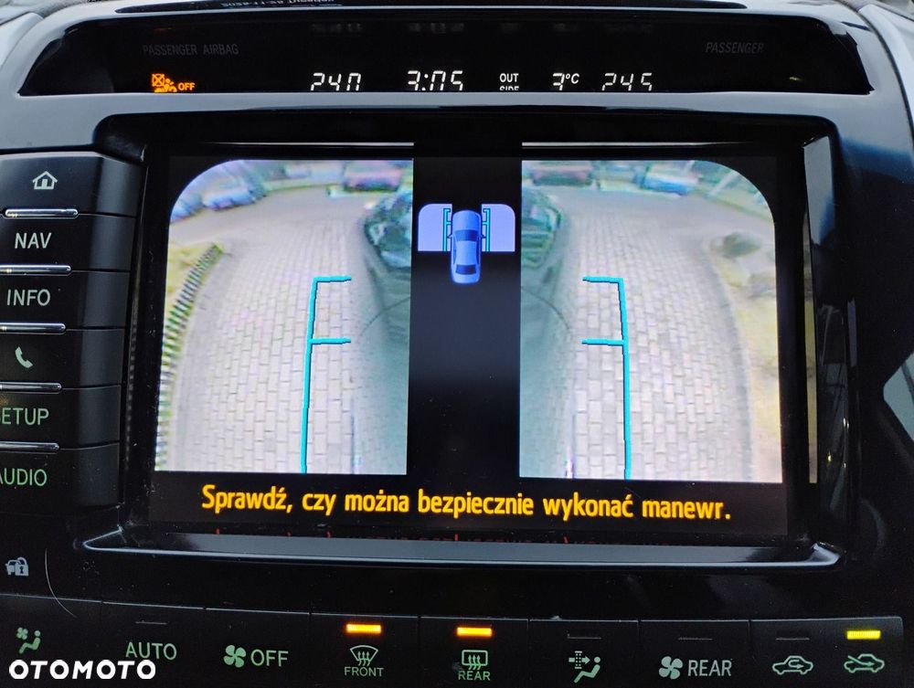 Toyota Land Cruiser - 12