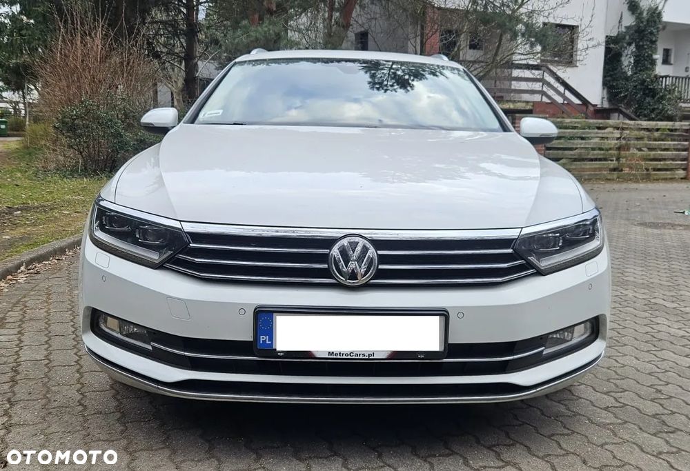 Volkswagen Passat - 2