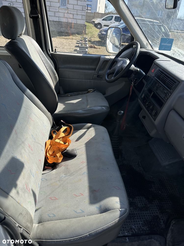 Volkswagen Transporter - 13