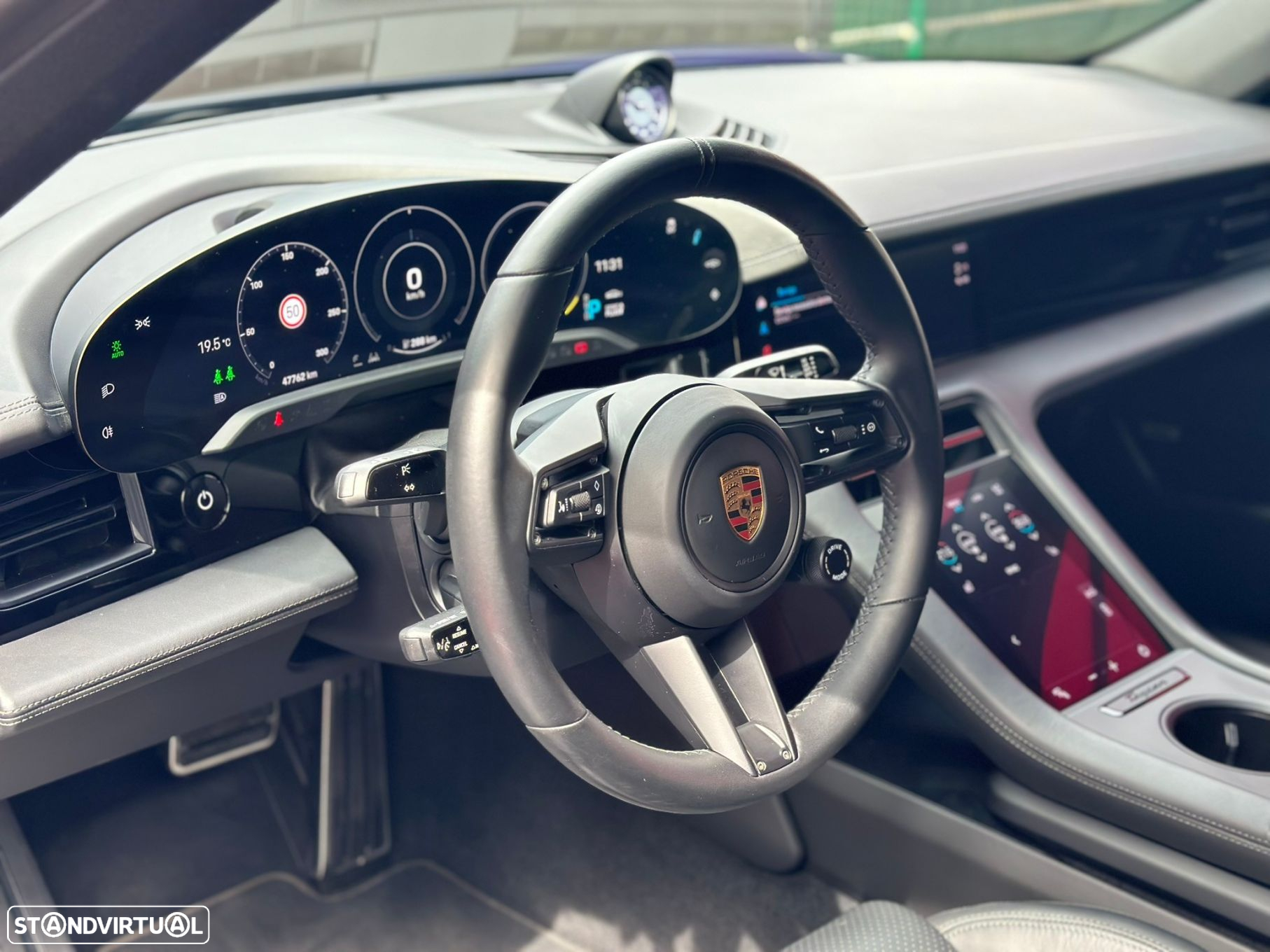 Porsche Taycan 4S - 28