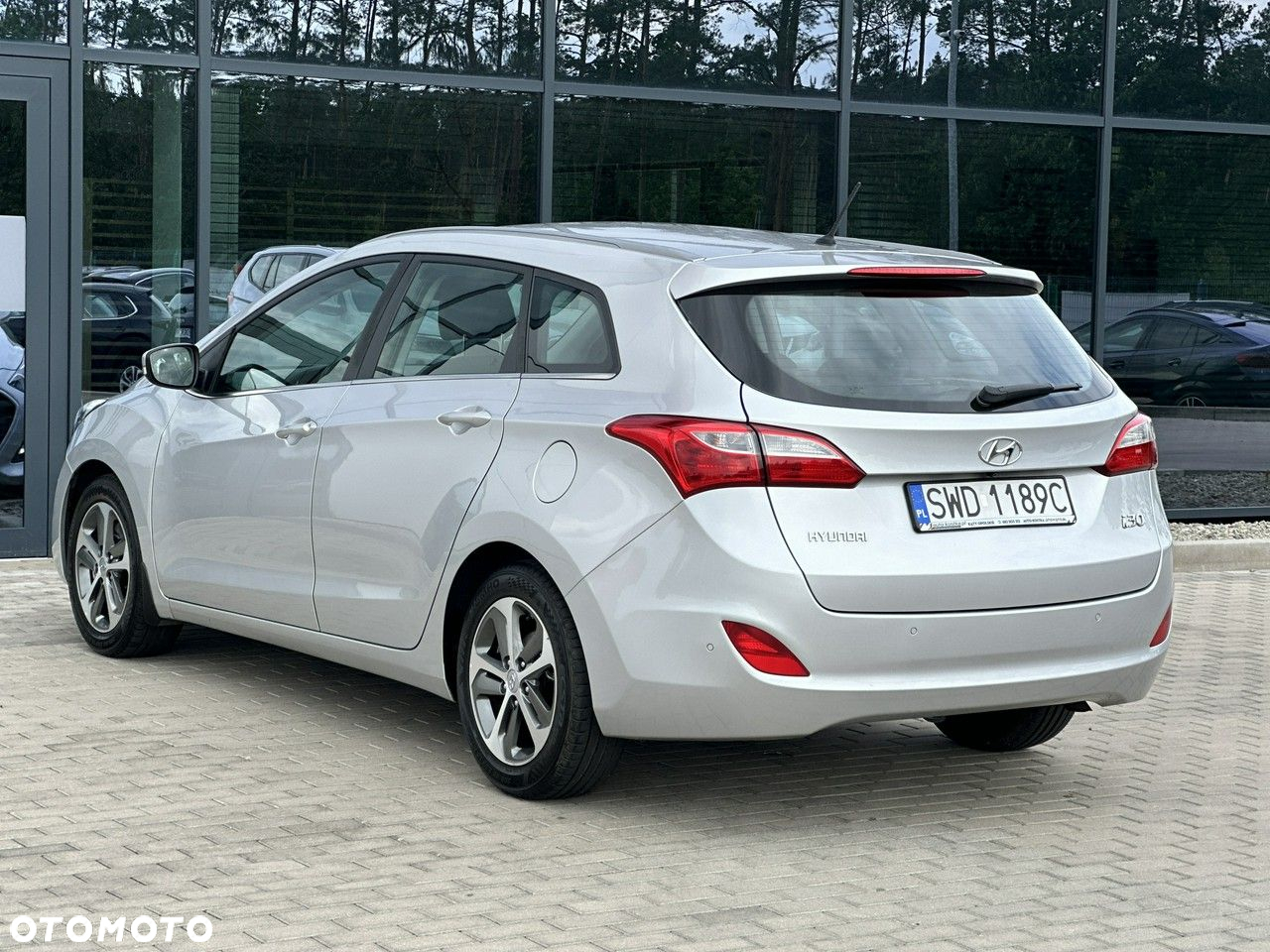 Hyundai i30 1.6 Classic + - 9