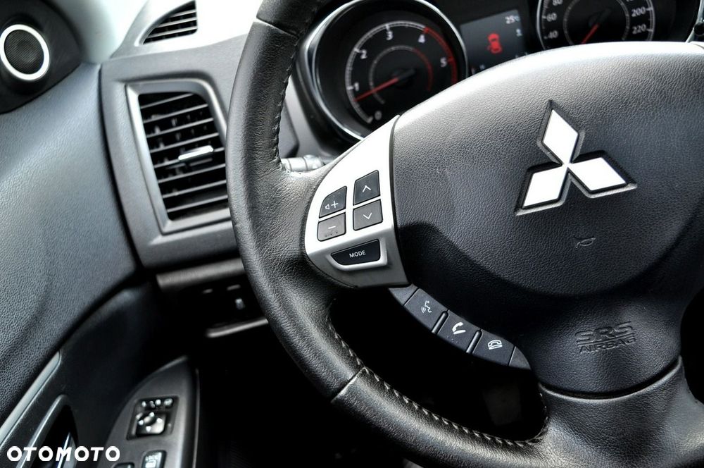 Mitsubishi ASX - 15