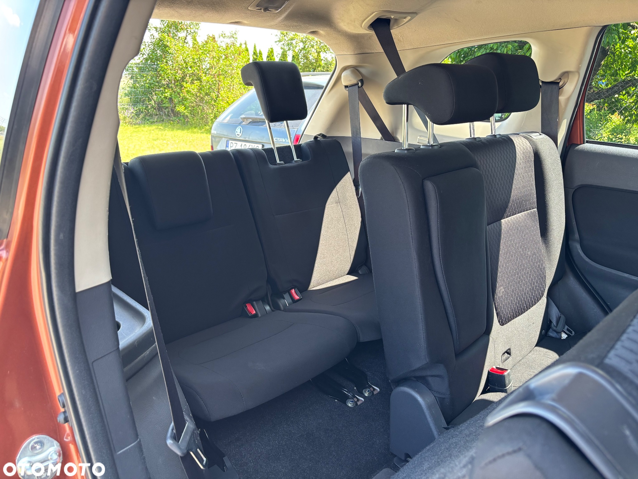Mitsubishi Outlander - 18