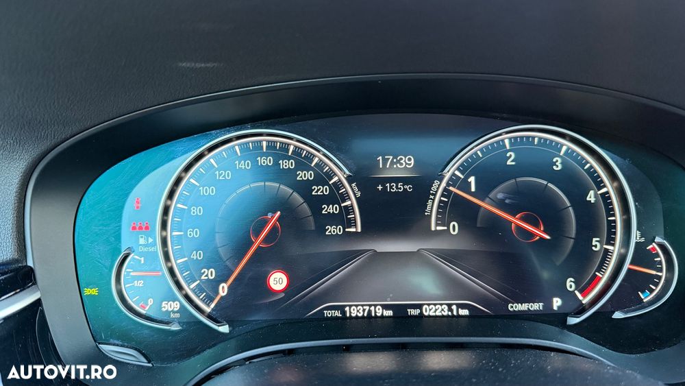 BMW Seria 5 530d xDrive AT - 7