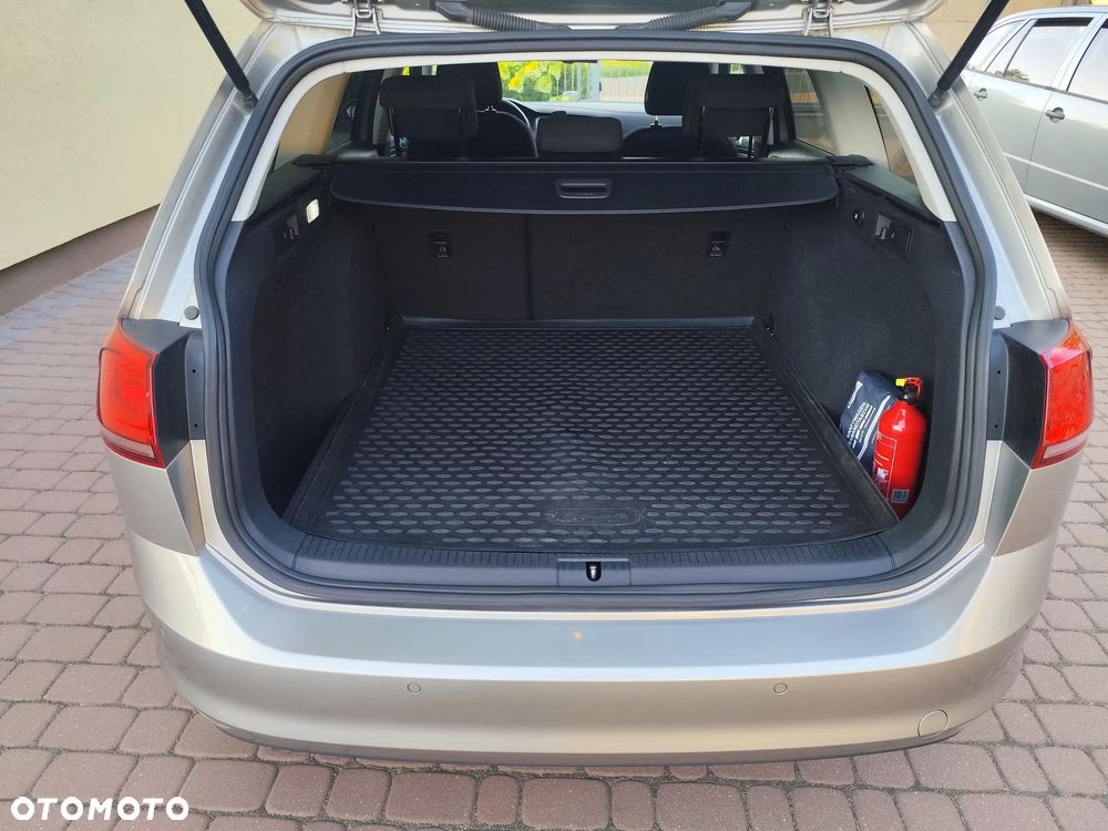 Volkswagen Golf 1.6 TDI BlueMot Comfortline DSG - 14