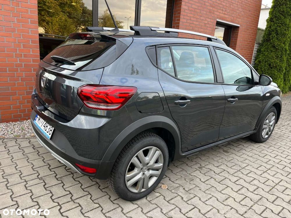 Dacia Sandero Stepway TCe 90 Essential - 4