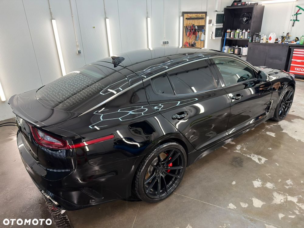 Kia Stinger 3.3 T-GDI V6 GT AWD - 23
