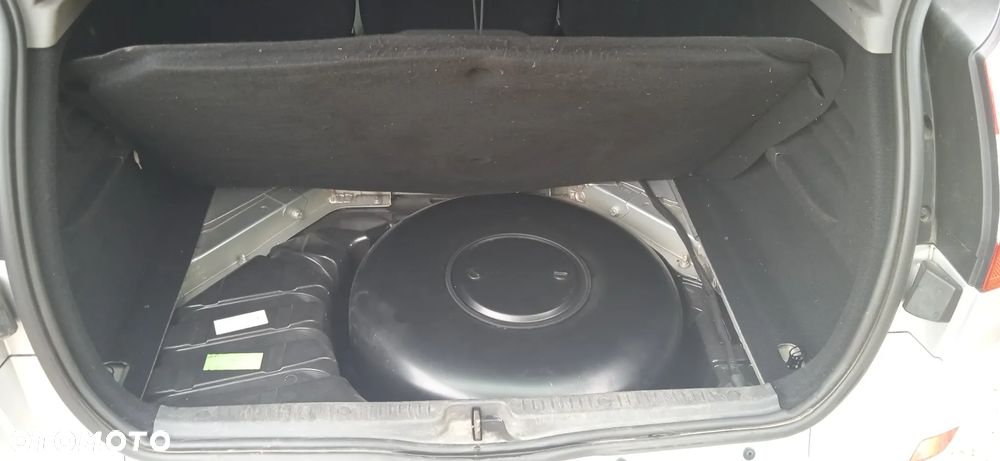 Renault Scenic 1.6 16V 110 Dynamique - 20