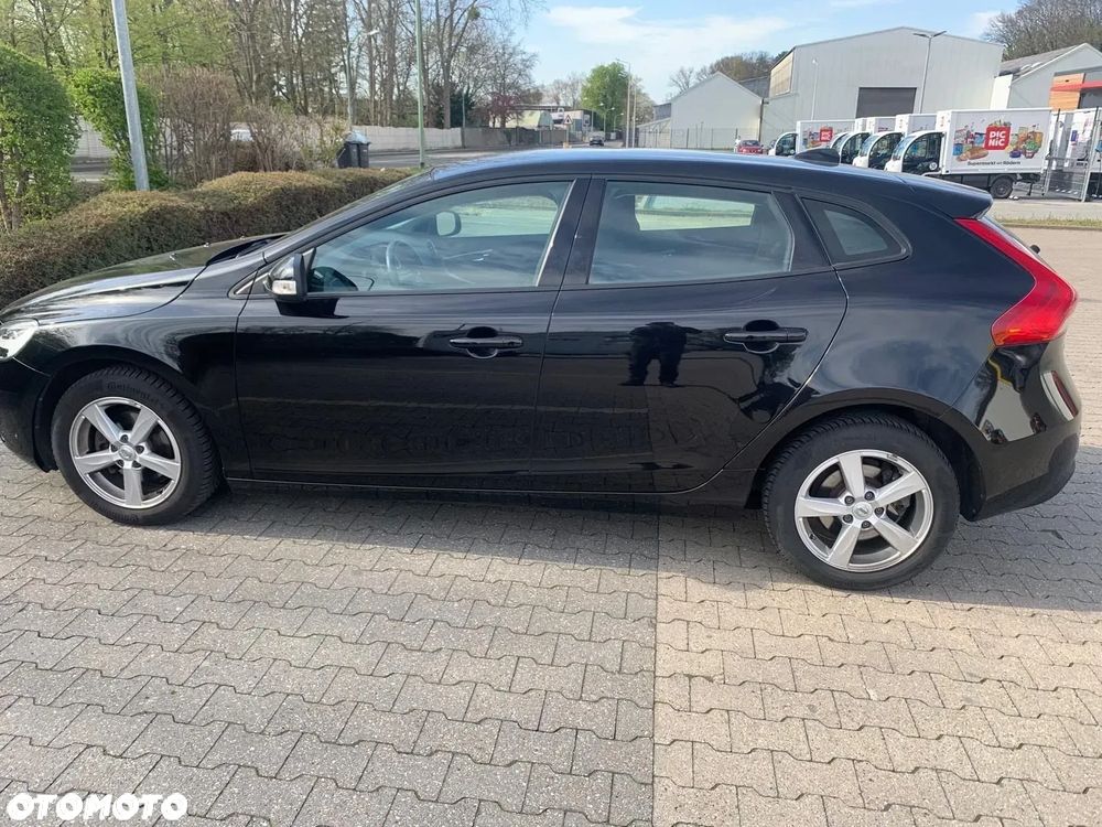 Volvo V40 D2 Drive-E Momentum - 3