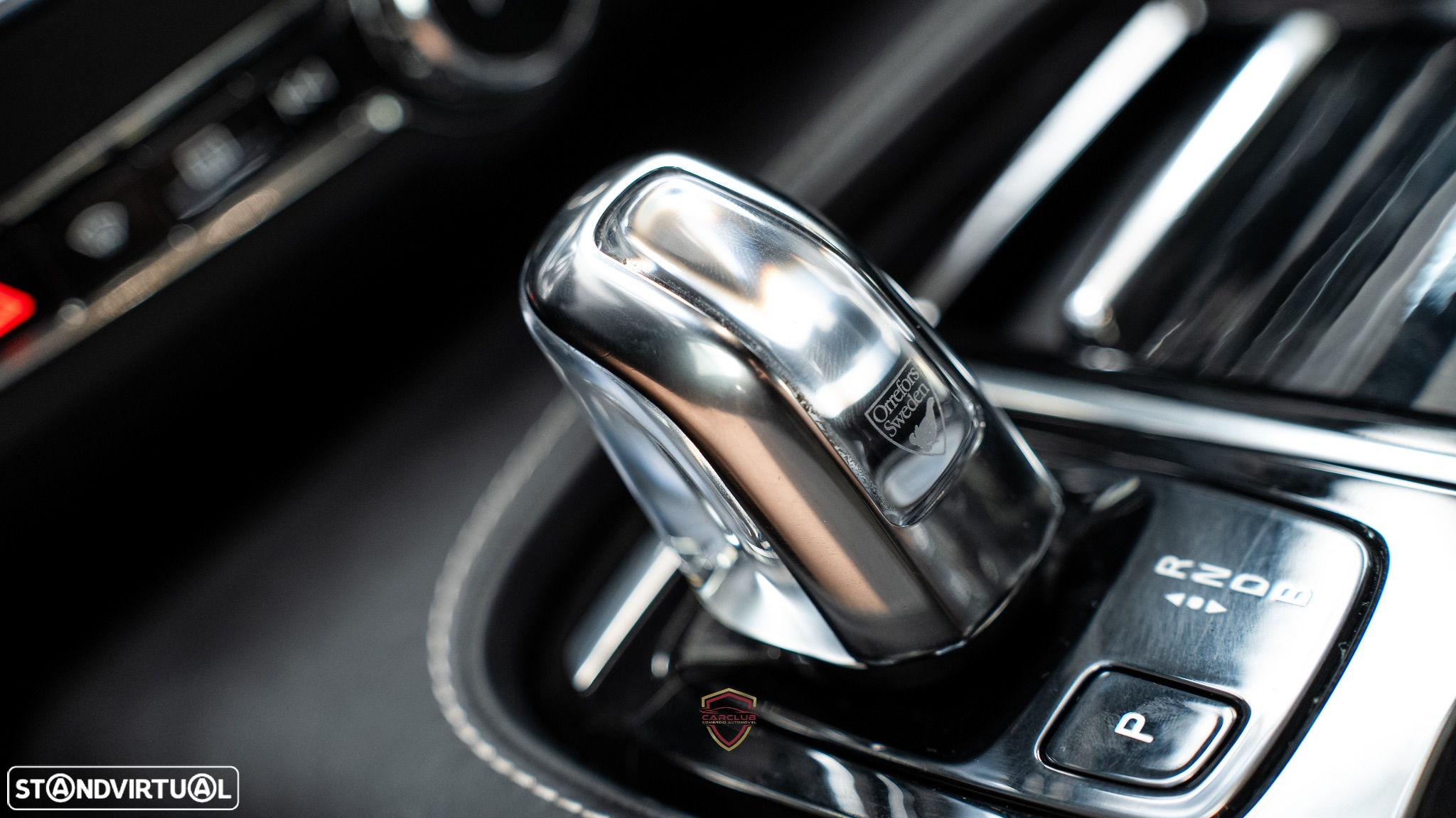 Volvo S90 2.0 T8 R-Design AWD Geartronic - 33