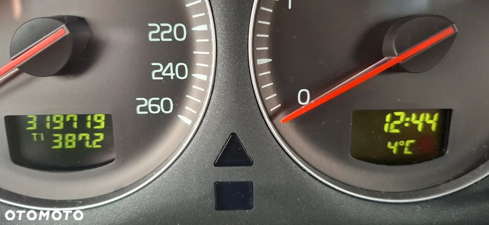 Volvo S60 2.4D Momentum - 8