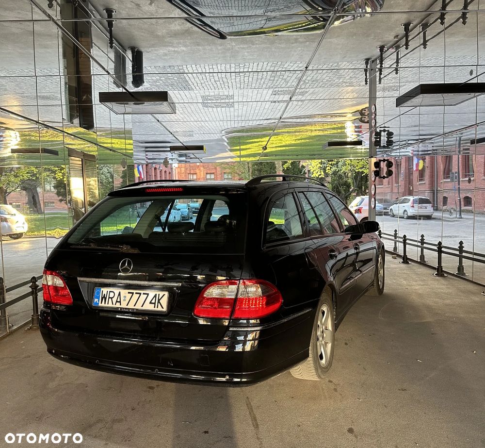 Mercedes-Benz Klasa E 320 CDI T Avantgarde - 2