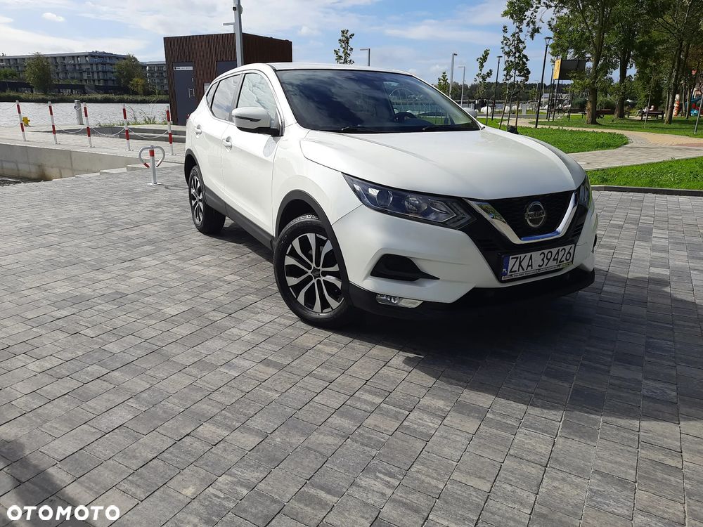 Nissan Qashqai 1.3 DIG-T N-Connecta - 1