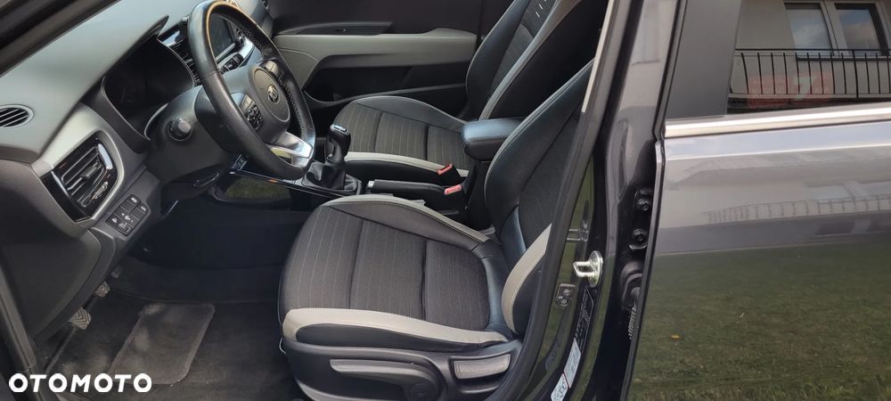 Kia Stonic - 16