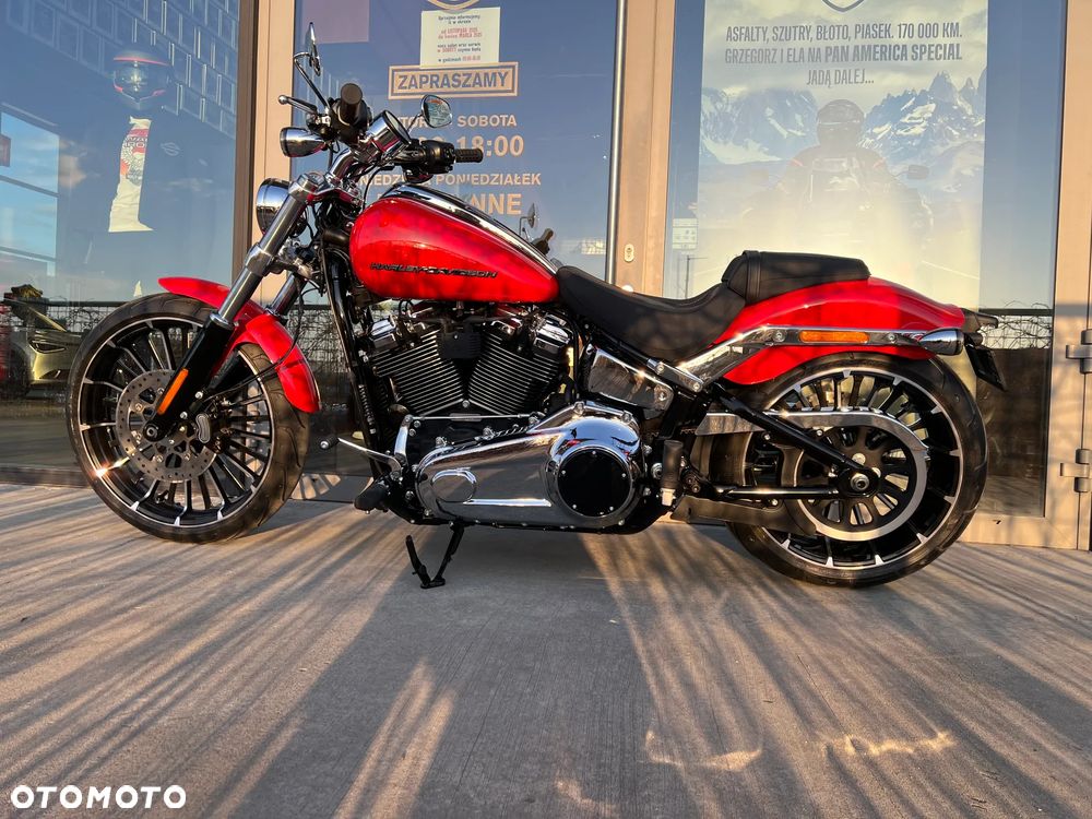 Harley-Davidson Softail Breakout - 8