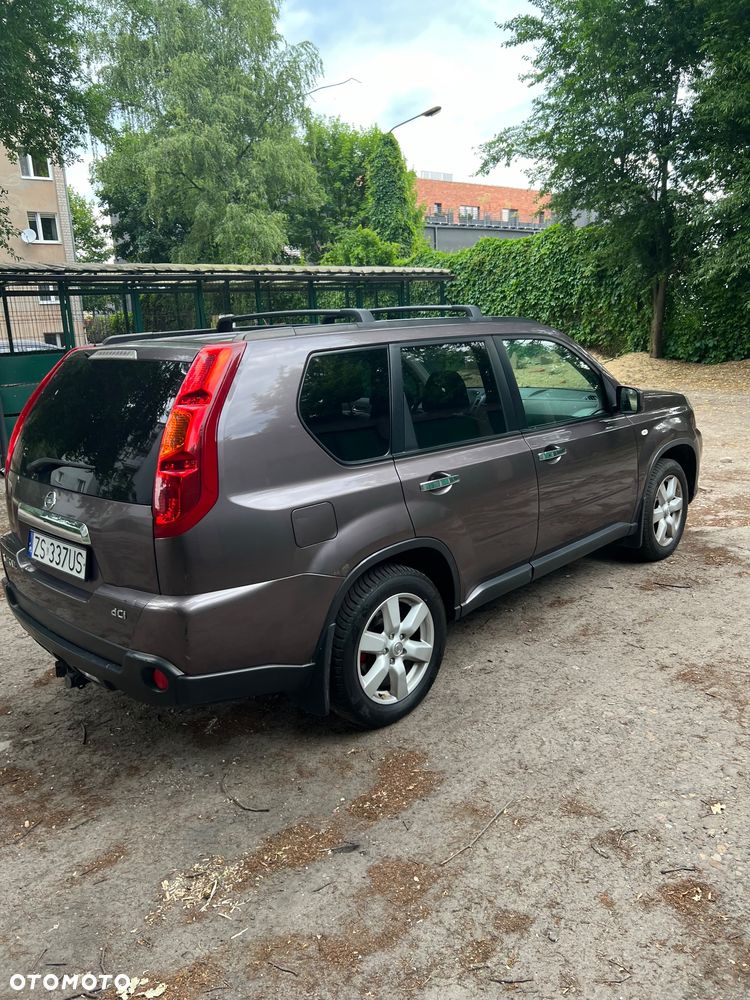 Nissan X-Trail 2.0 dCi LE - 3