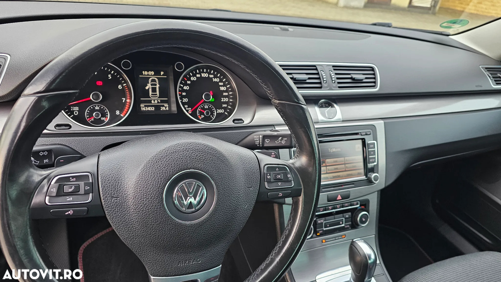 Volkswagen Passat Variant 1.8 TSI DSG Highline - 18