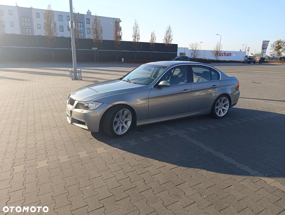 BMW Seria 3 325i - 4
