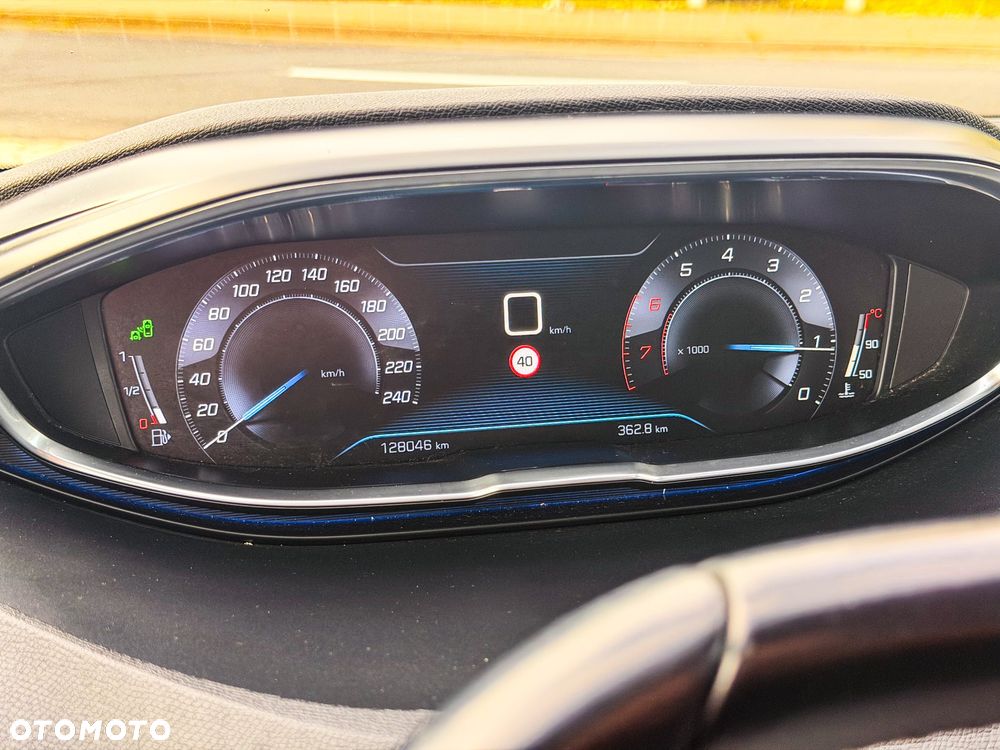 Peugeot 3008 PureTech 130 Stop & Start GPF Allure - 36