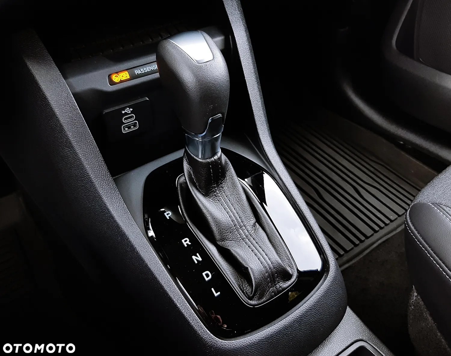 Ford Tourneo Courier 1.0 EcoBoost Active - 36