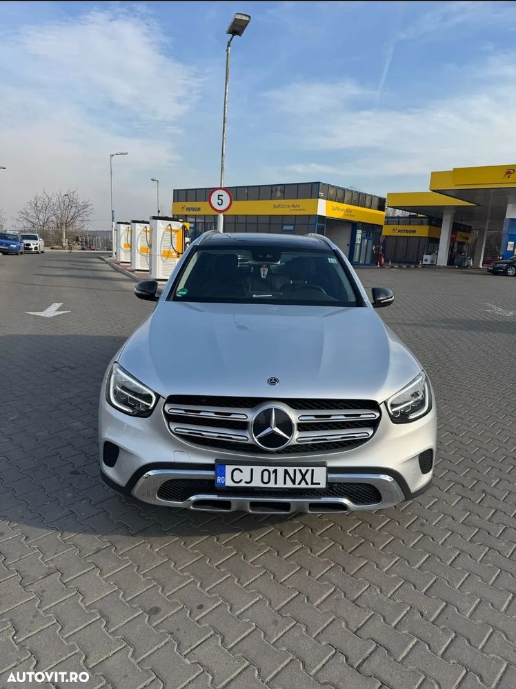 MERCEDES-BENZ Glc