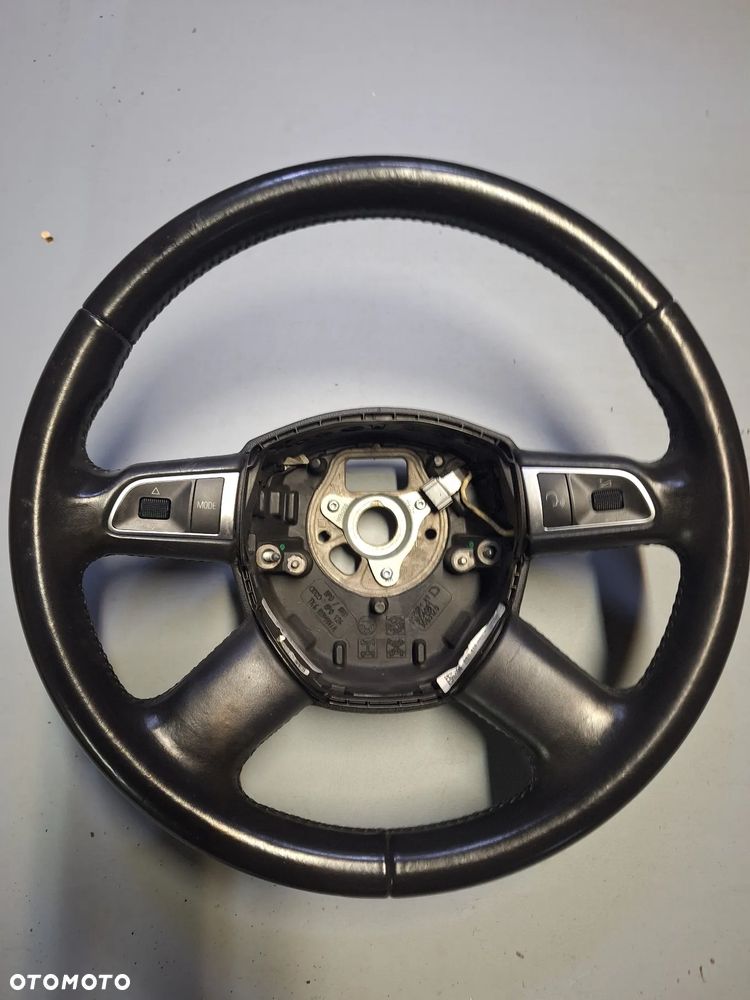 KIEROWNICA MULTIFUNKCJA - AUDI A3 8P SKÓRZANA SKÓRA - 1