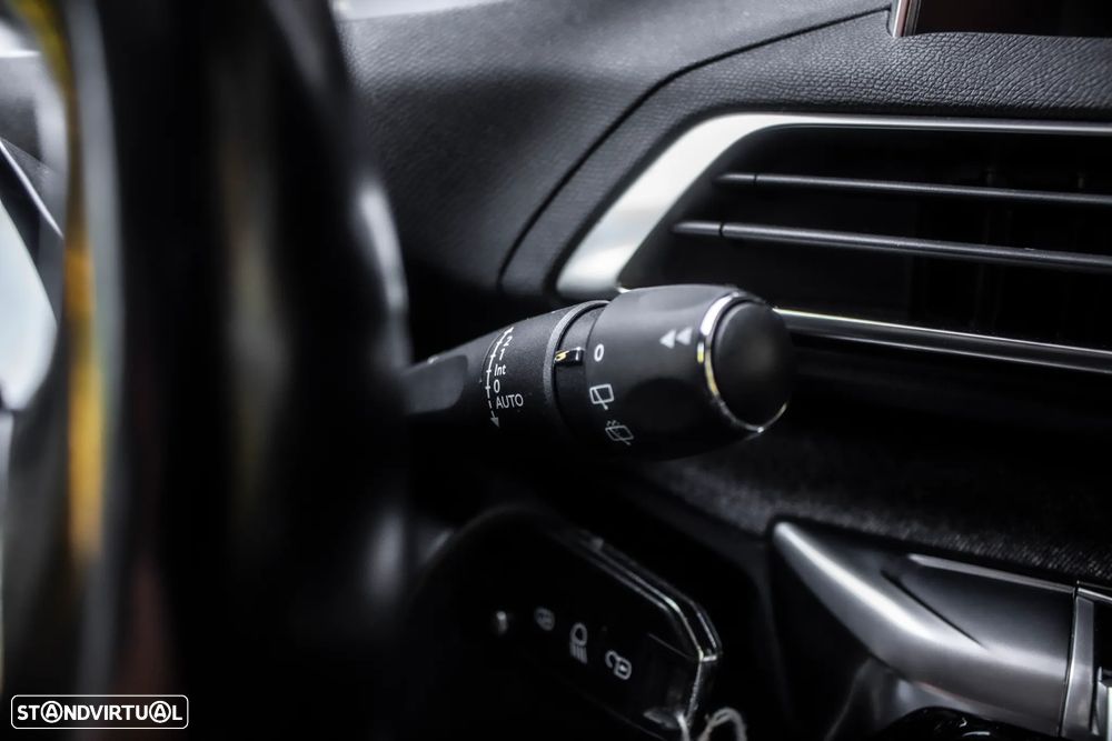 Peugeot 3008 1.5 BlueHDi Allure EAT8 - 18