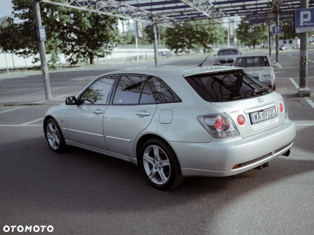 Lexus IS 200 SC Prestige - 3