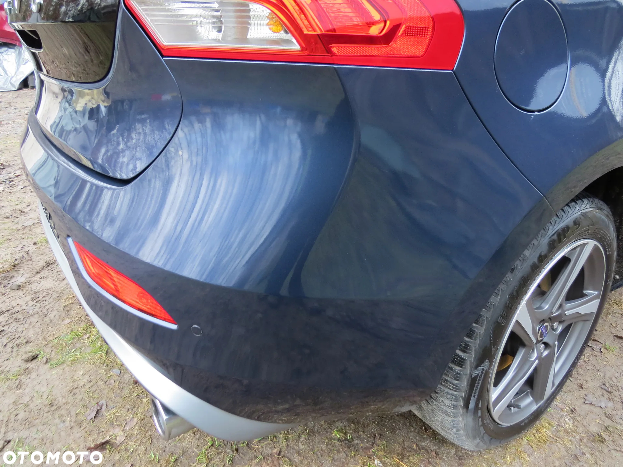 ZDERZAK TYŁ TYLNY R-DESIGN PDC CZUJNIKI 498-46 VOLVO V40 II - 3