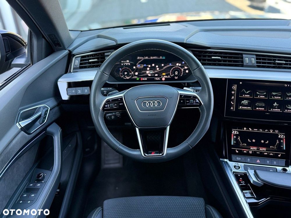 Audi e-tron Sportback - 17
