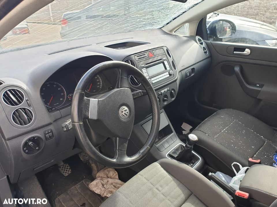 Dezmembrari VW Golf 5 Plus 1.4 benzina BUD - 3