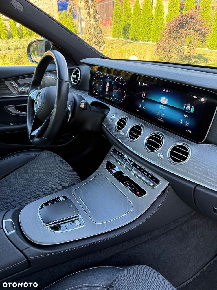 Mercedes-Benz Klasa E 300 d 4-Matic Avantgarde - 27