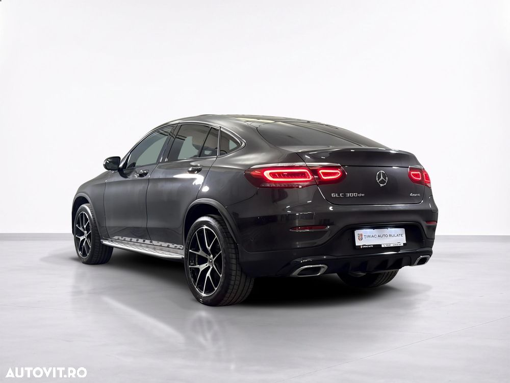Mercedes-Benz GLC Coupe 300 4MATIC - 4