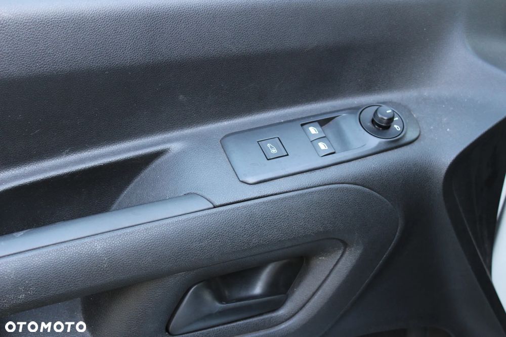 Toyota Proace City - 7