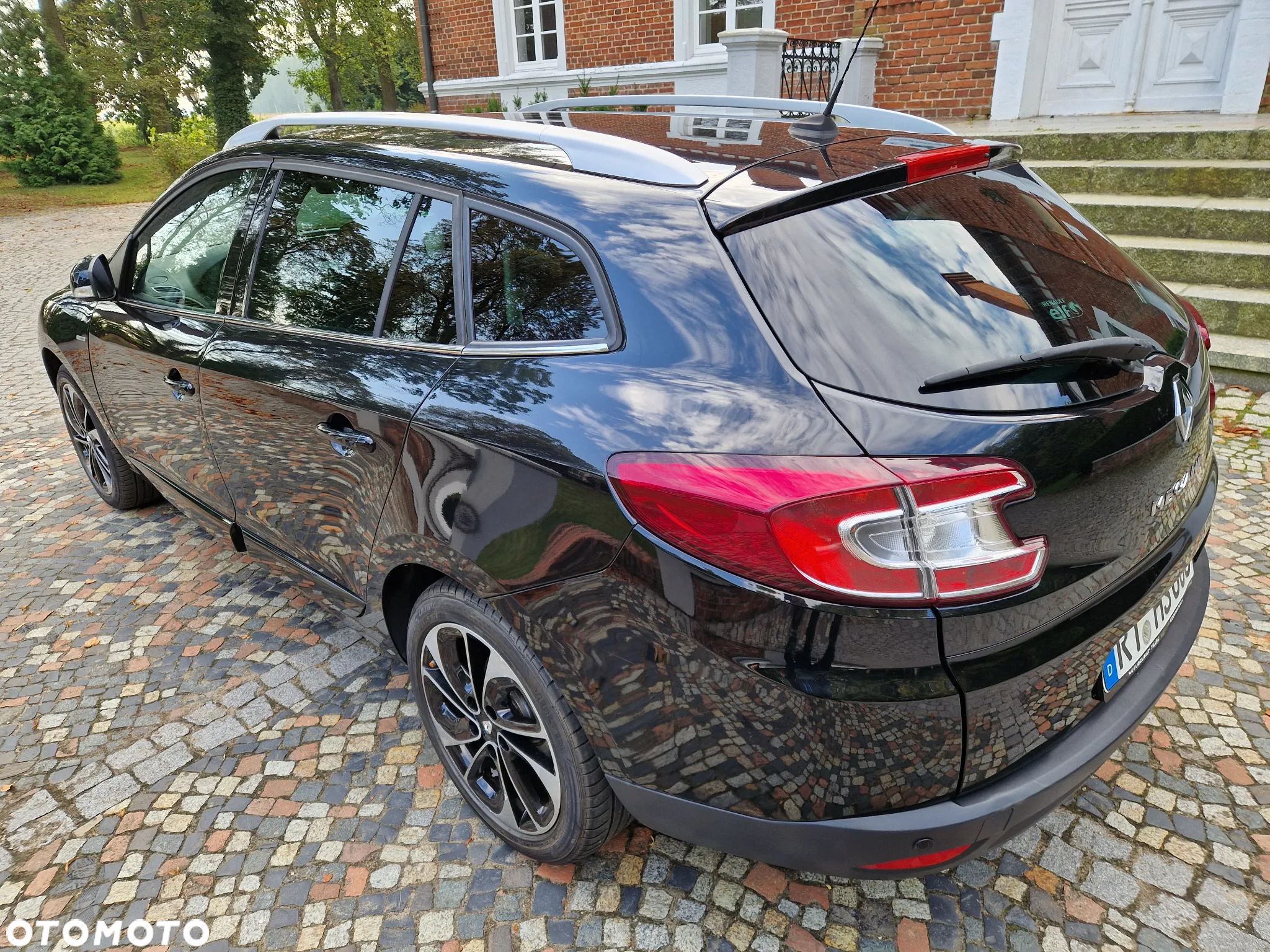 Renault Megane Grandtour ENERGY TCe 115 Start & Stop Bose Edition - 9