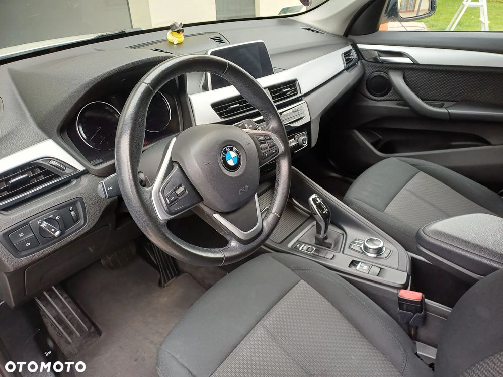 BMW X1 sDrive18i - 33