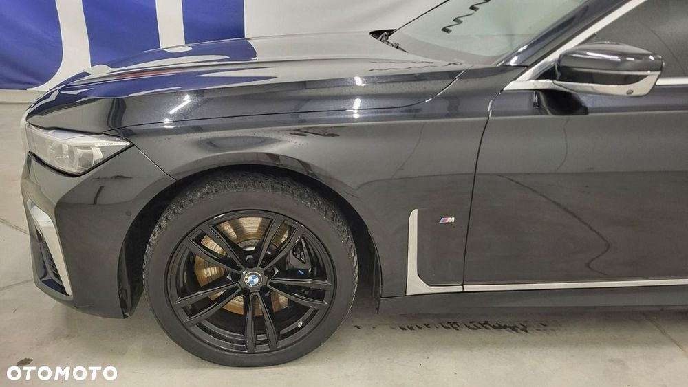 BMW Seria 7 - 10