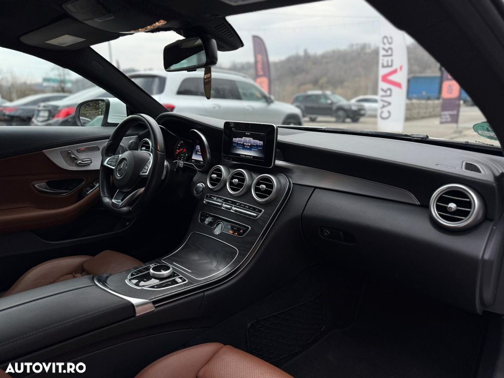 Mercedes-Benz C 300 7G-TRONIC AMG Line - 10