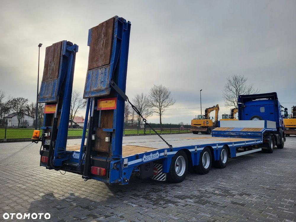 Nooteboom OSD 48 / Rozciągana / Poszerzana / Najazdy hydrauliczne / 3 osiowa / - 9