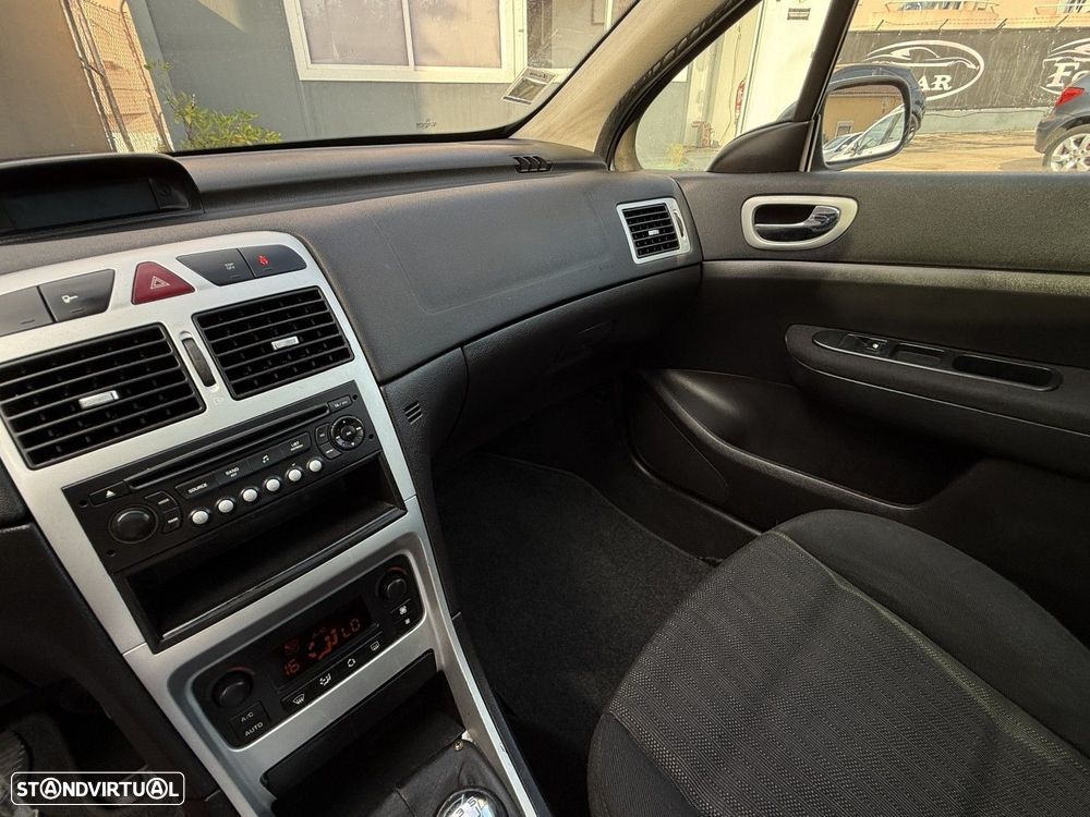 Peugeot 307 Break 1.6 HDi XS Premium — fotografia 9