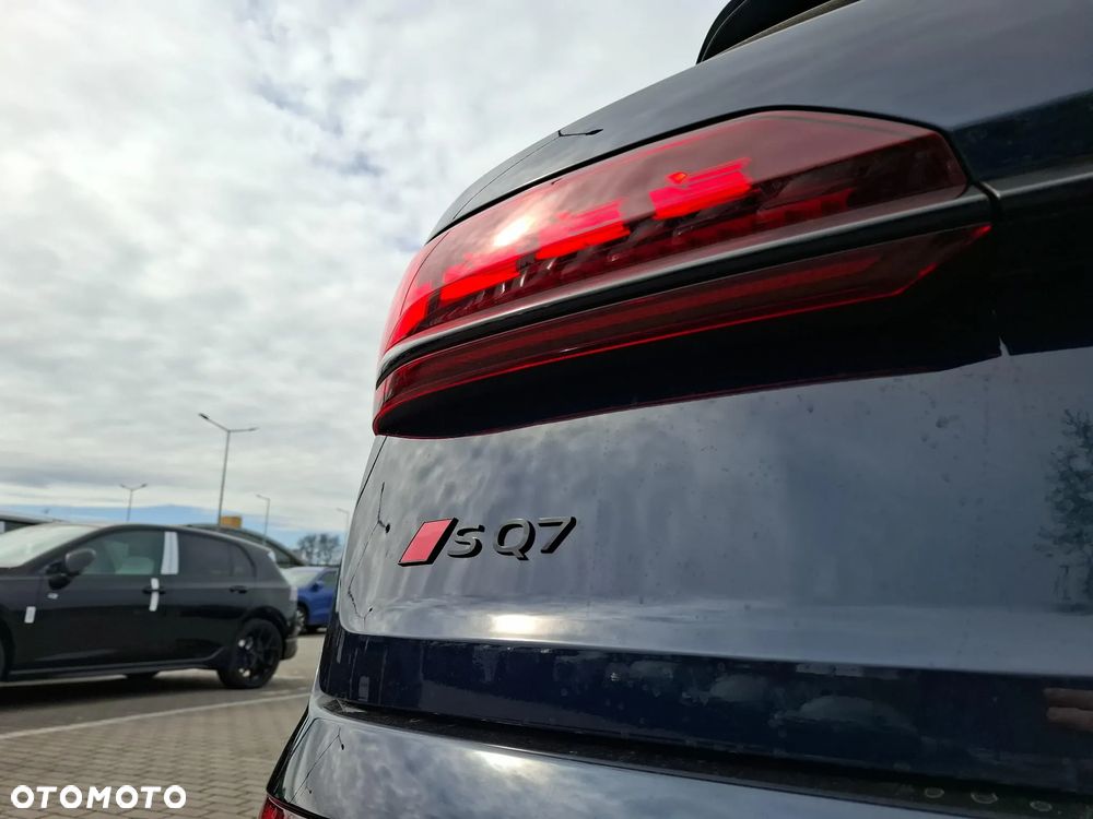 Audi SQ7 - 11
