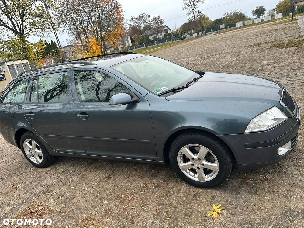 Skoda Octavia 2.0 FSI Ambiente - 6