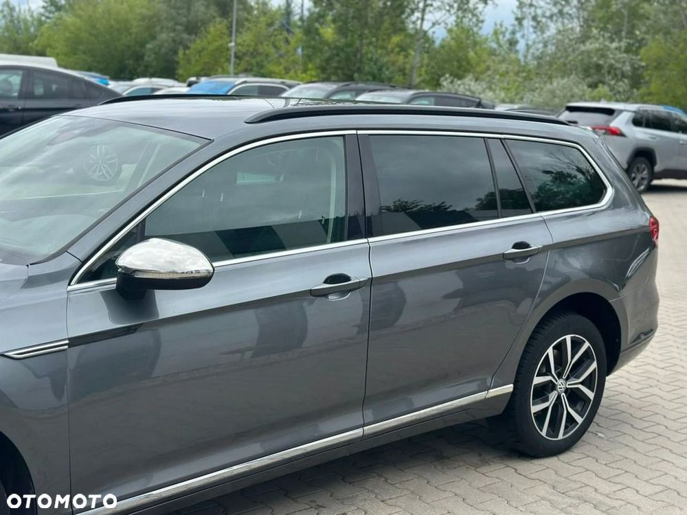 Volkswagen Passat - 5