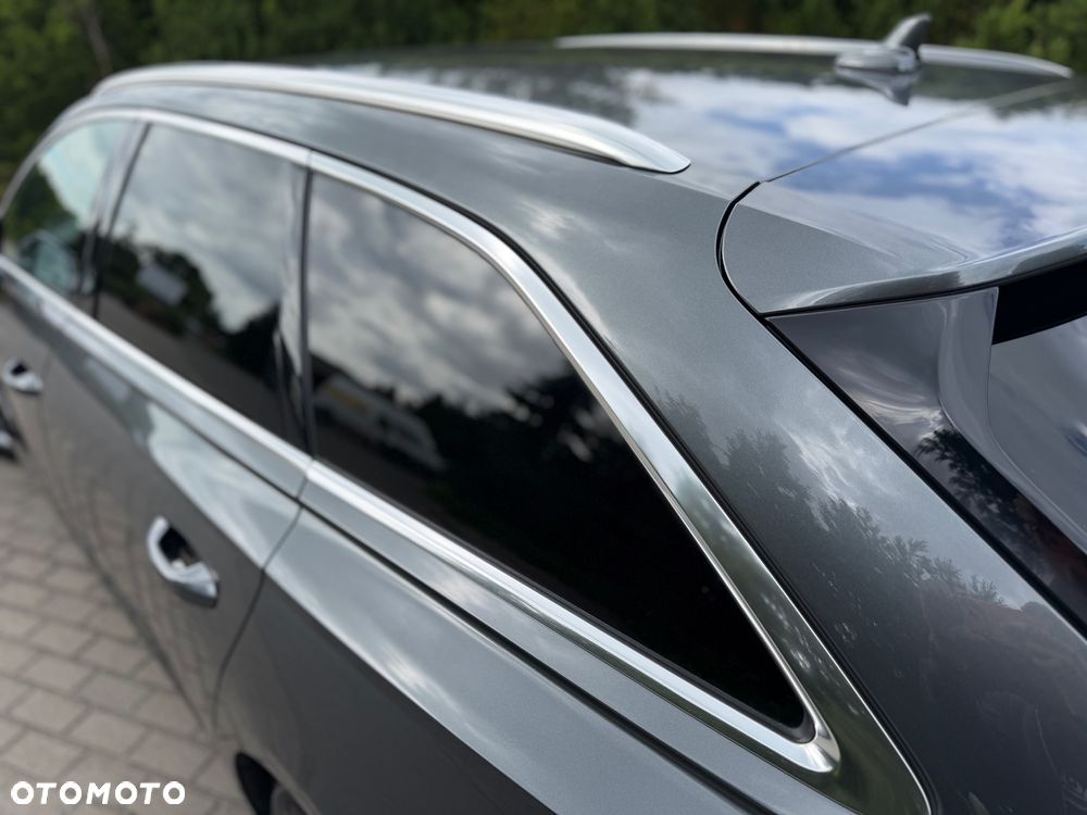 Audi A6 Avant 40 TDI quattro S tronic S line - 25