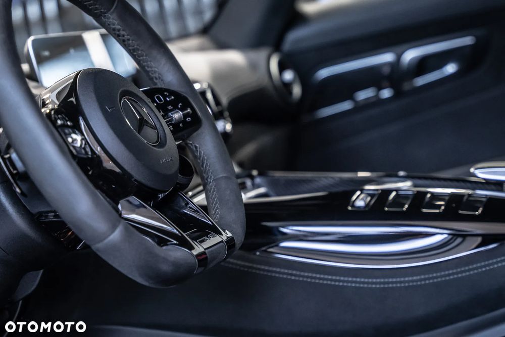 Mercedes-Benz AMG GT R - 26