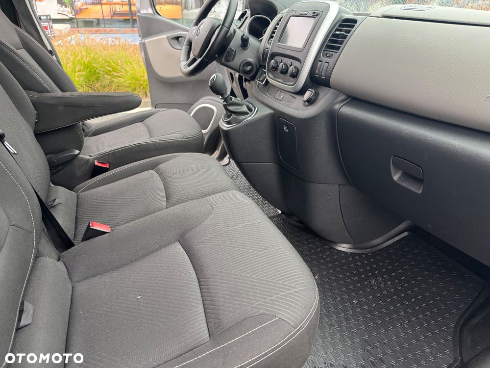 Renault Trafic - 17
