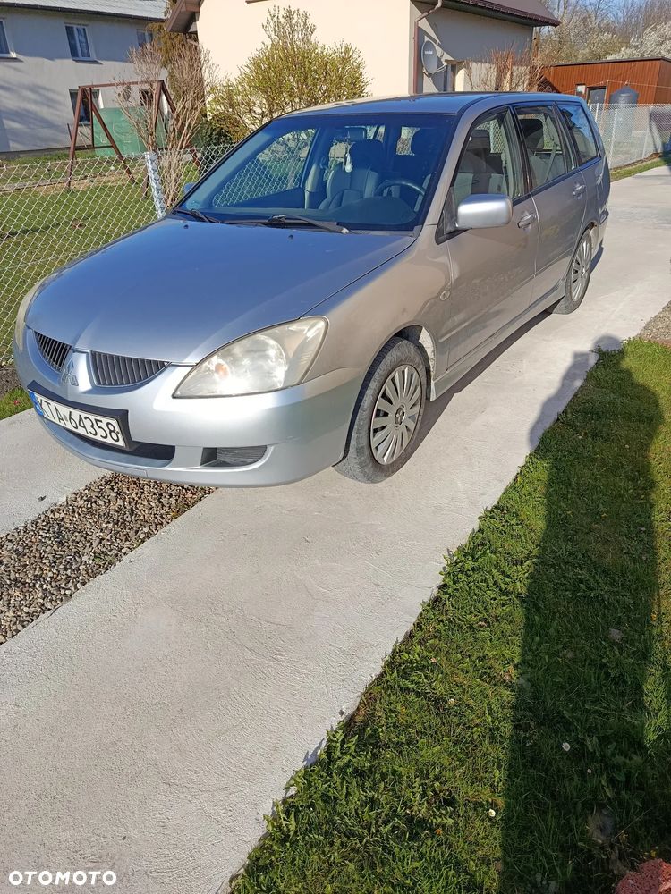 Mitsubishi Lancer 1.6 Comfort + - 1