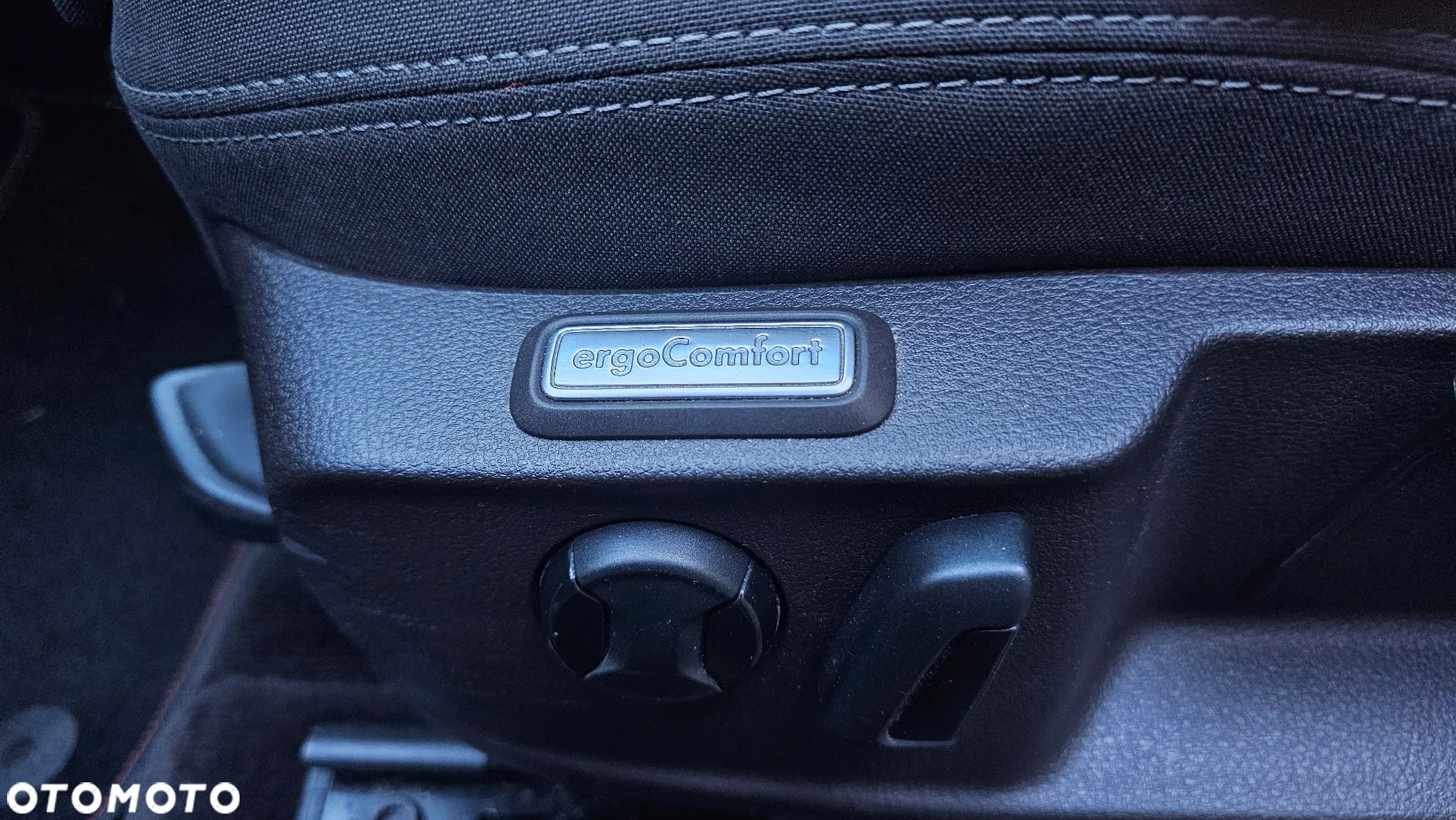 Volkswagen Passat 2.0 TDI BMT Comfortline DSG - 25