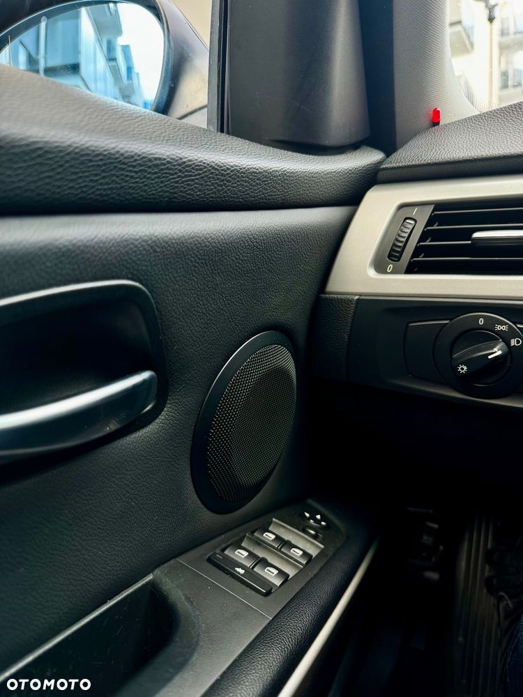 BMW Seria 3 318d - 10