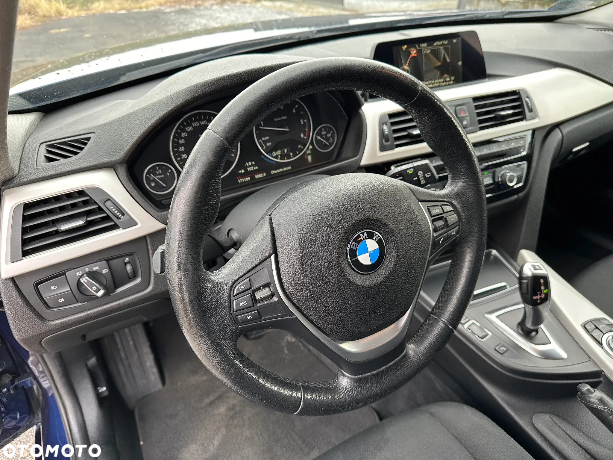 BMW Seria 3 316d - 12